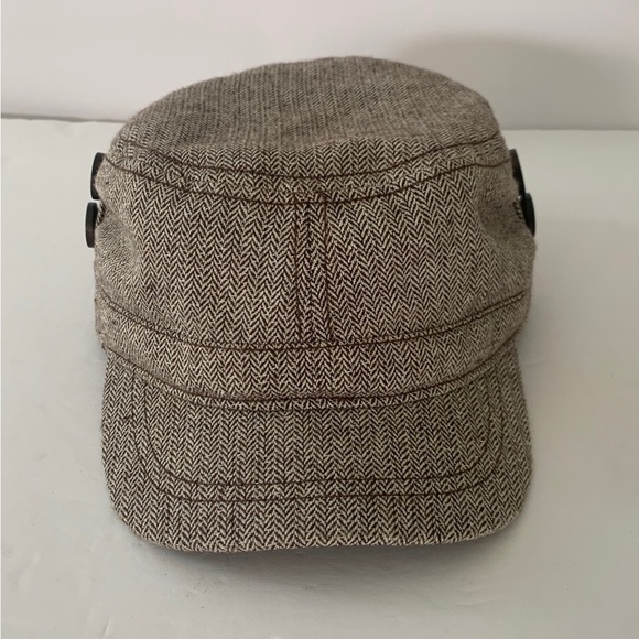 SOLDNewsboy Cap / Hat Women’s Herringbone Tweed OS Decorative Buttons EUC - Picture 1 of 13